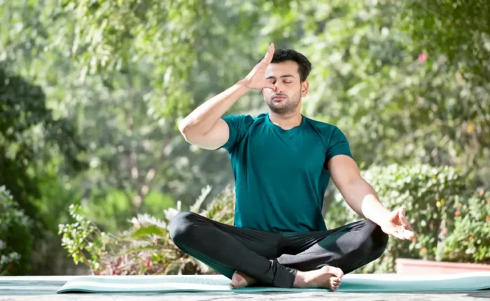 Alom- Vilom pranayama